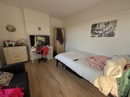 6 bedroom house to rent - Photo 4