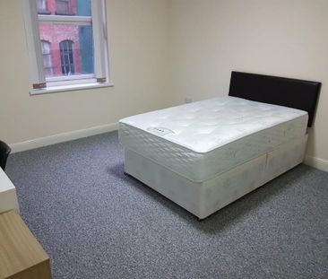 4 bedroom townhouse to rent - Photo 2