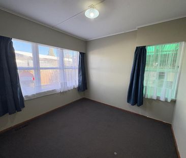Comfort and Convenience on Mahoe - Photo 1