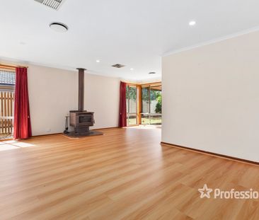 59 Barber Drive, Hoppers Crossing VIC 3029 - Photo 2