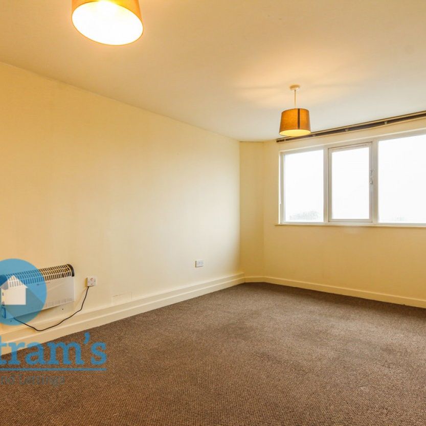 1 bed Apartment for Rent - Photo 1