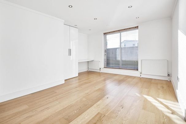 1 bedroom flat to rent - Photo 1