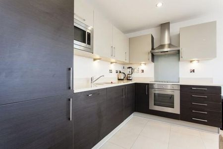 3 bedroom apartment to rent - Photo 2