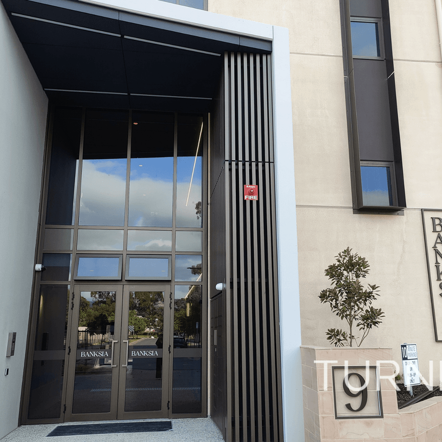 Perfect position apartment in the heart of Glenside - Photo 1