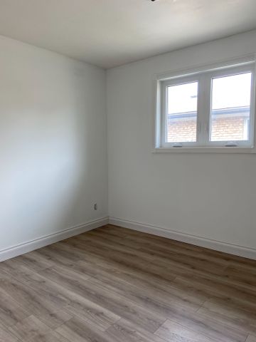 For Lease - 6856 Darcel Avenue, Mississauga, Ontario - Photo 2