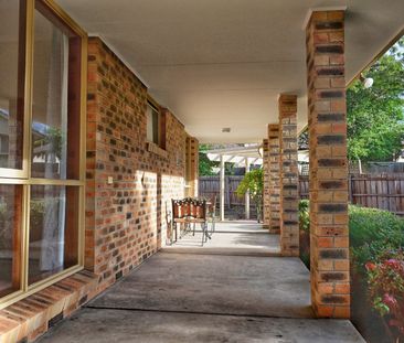 SPACIOUS FAMILY LIVING NEAR TOP SCHOOLS AND AMENITIES - Photo 2