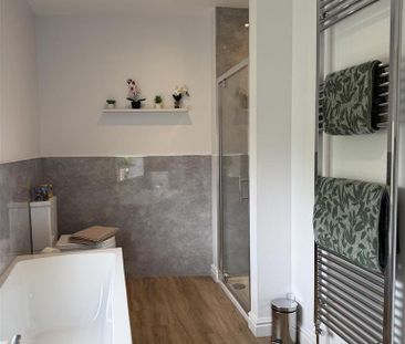 2 bedroom detached house to rent - Photo 5