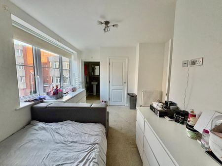 2 bedroom flat to rent - Photo 3