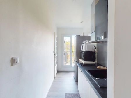 Location Appartement 40 m2 à Pontault-Combault - Photo 2