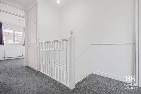 3 bedroom terraced house to rent - Photo 2