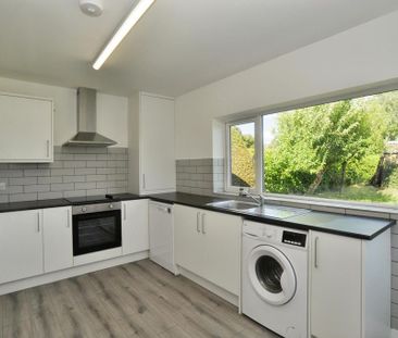 4 bedroom bungalow to rent - Photo 5