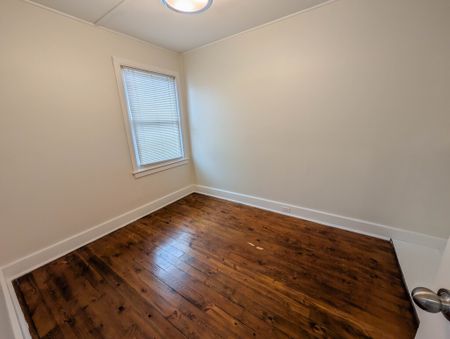 34 Aberdeen Court, Fort Erie - 2 Bedroom House - Photo 4