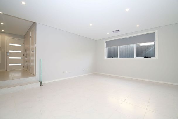 4 Bedroom Duplex - Photo 1