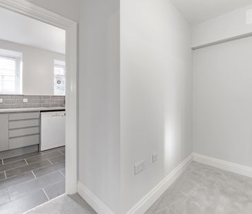 North Circular Road, London, NW11 - Photo 6