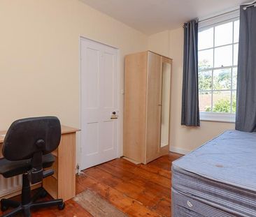 3 bedroom terraced house to rent - Photo 4