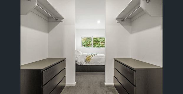 Your Riverside Lifestyle Awaits - Spacious 2 Bed Apartment at The Edge - Photo 1