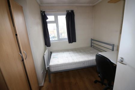 5 bedroom terraced house to rent - Photo 2