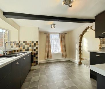 3 bedroom Cottage to let - Photo 4