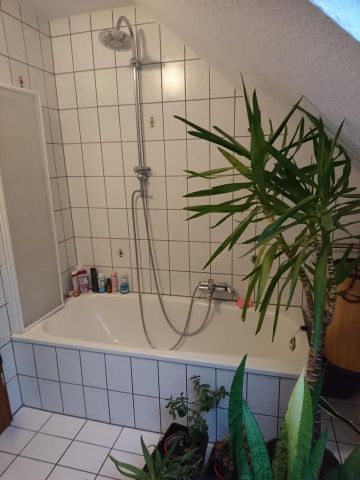 möbliertes WG-Zimmer 1.OG mit Balkon in Mannheim-Neckarau - Photo 2