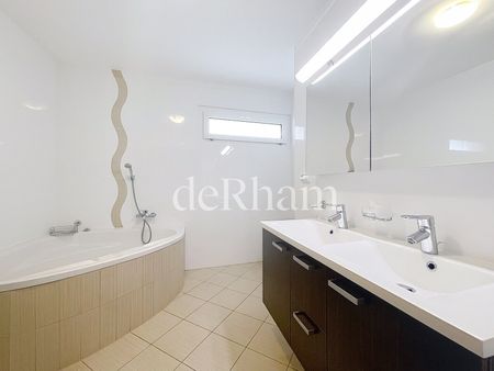 5.5-room semi-detached house with garden - Photo 4