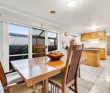 2 Padstowe Court, CRAIGIEBURN - Photo 4