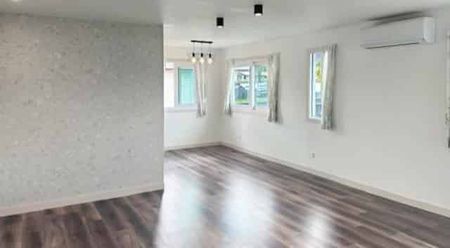 TOKOROA - 3 BEDROOMS - Photo 2