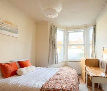 Room in a Shared Flat, Coniston Road, N17 - Photo 3
