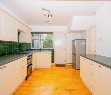 3 bedroom semi-detached house to rent - Photo 4