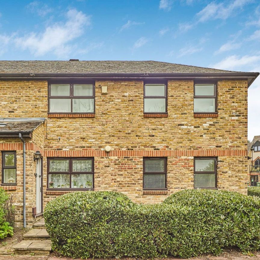 Croftongate Way, Brockley, London, SE4 - Photo 1