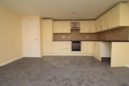 Lees Hall Road, Dewsbury, WF12 - Photo 4