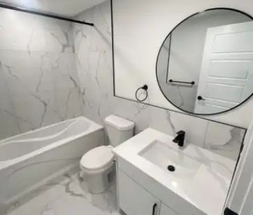 Luxury Lake View 2 Bedroom Walkout Suite | Brand New | Private Laun... - Photo 1