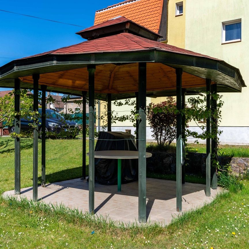 Pronájem domu 120 m² s pozemkem 586 m² - Photo 1