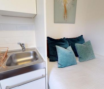 Studio to rent - Photo 6