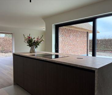 Hoogwaardige en ruime woning met 4slpk te huur in De Pinte - Photo 4