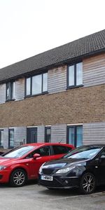 Stratton Road, Swindon - Photo 4