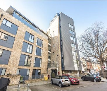 Flat to rent - Boyson Road, London, SE17 - Photo 6
