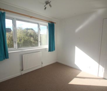 3 bedroom detached house to rent - Photo 5