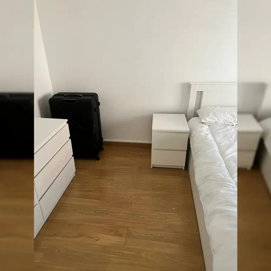2-bedroom apartment for rent in Amadora, couples allowed. - Foto 1