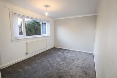2 bedroom ground floor flat to rent - Photo 5
