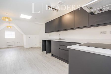 1 bedroom flat to rent - Photo 2