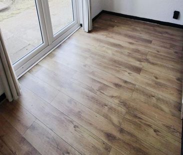 2 bedroom semi-detached house to rent - Photo 4