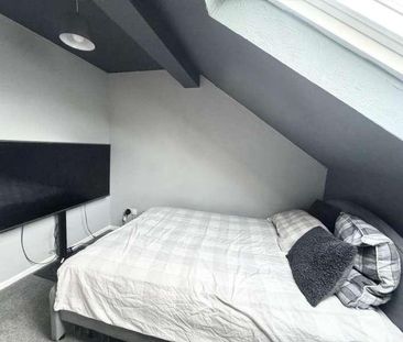 Newbury, Berkshire, RG14 - Photo 1