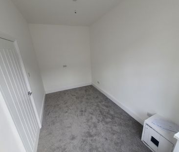 4 Bed Terraced House, Westfield Road, B67 - Photo 4