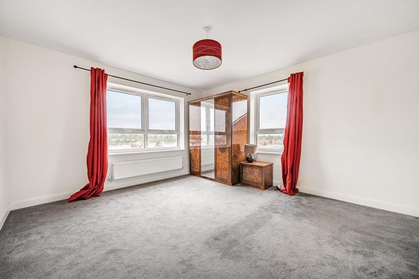 4 bedroom detached house to rent - Photo 1