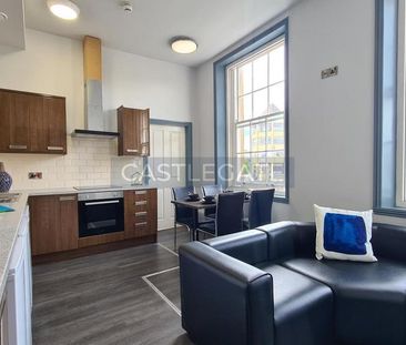 1 bedroom in a flat share to rent - Photo 3