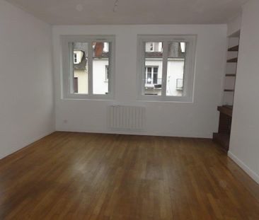 Location Appartement 3 pièces 65m² LE CREUSOT 71200 - Photo 2