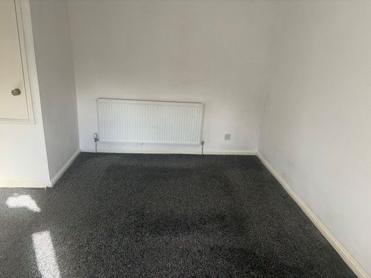 Hedley Rise, Luton - Photo 1