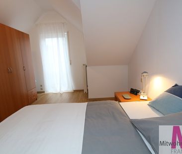 Miete inkl. Nebenkosten: 1.390 € pro Monat, plus Strom, plus Heizung - Photo 1