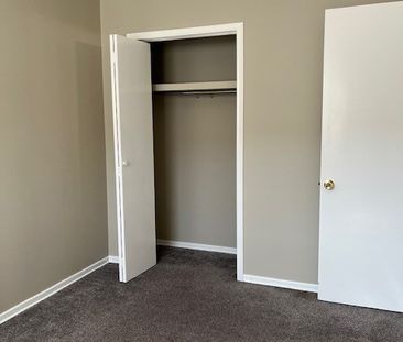 1 BDRM/1 BATH - 601 WILSON CRESCENT - Available MAR 1 - Photo 1