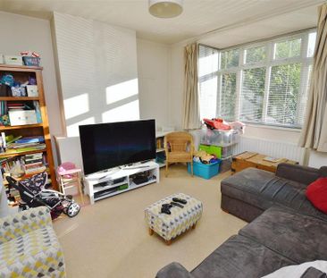 3 bedroom semi-detached house to rent - Photo 3